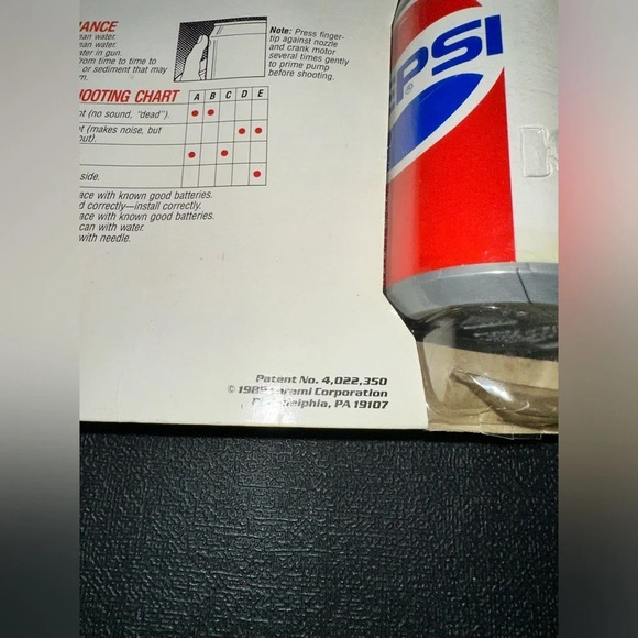 NWT Vintage 1989 Pepsi Water Gun Toys Soda Can Water Shooter Battery-powered - Picture 5 of 6